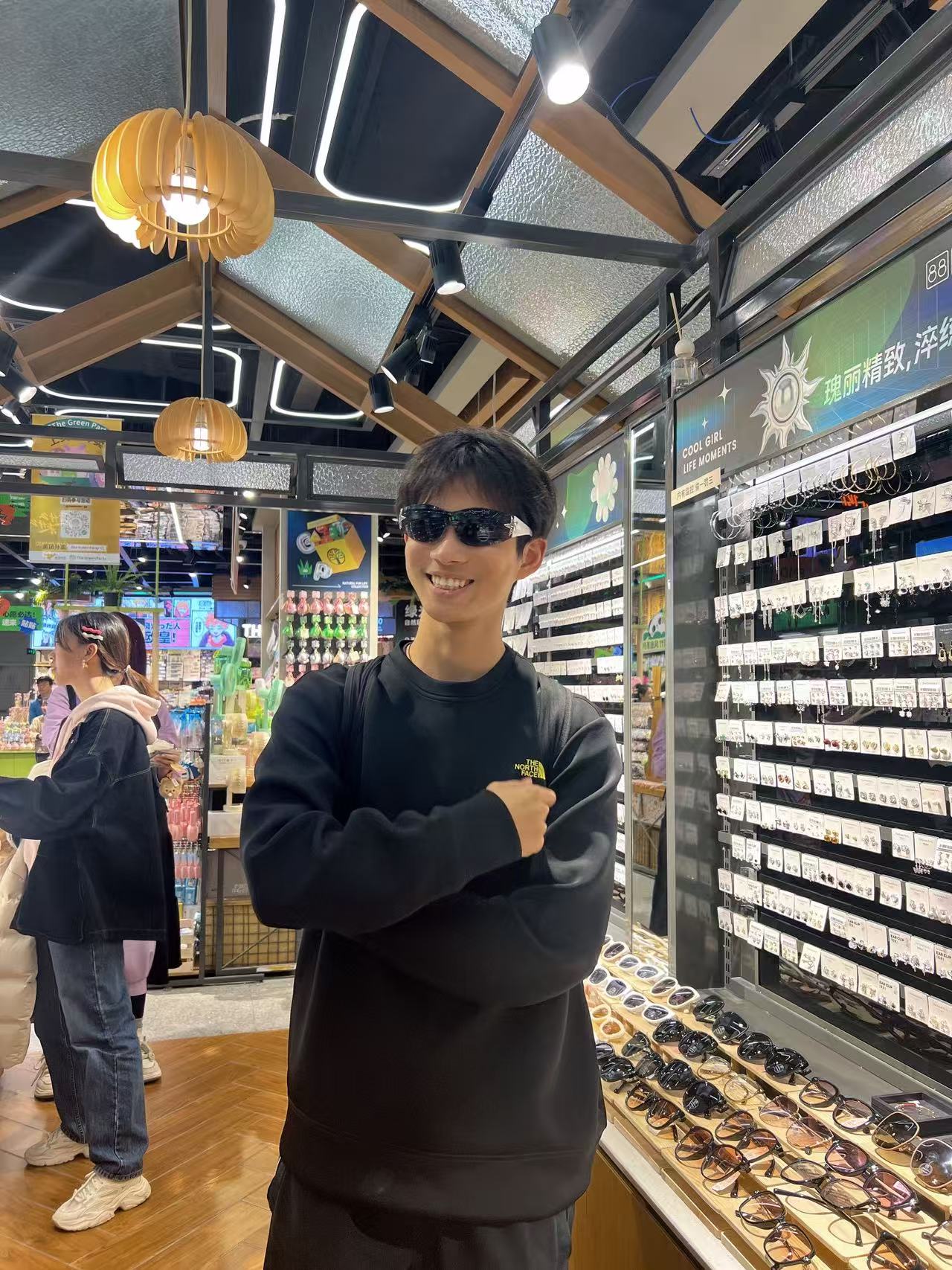 Portrait of Yijie Liao